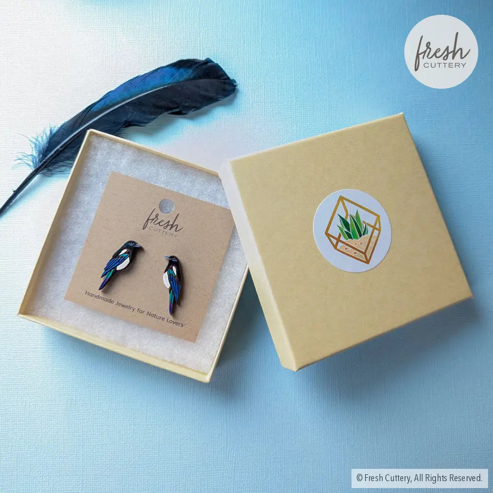 Black-Billed Magpie Studs