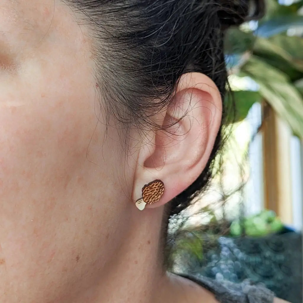 Morel Mushroom Studs