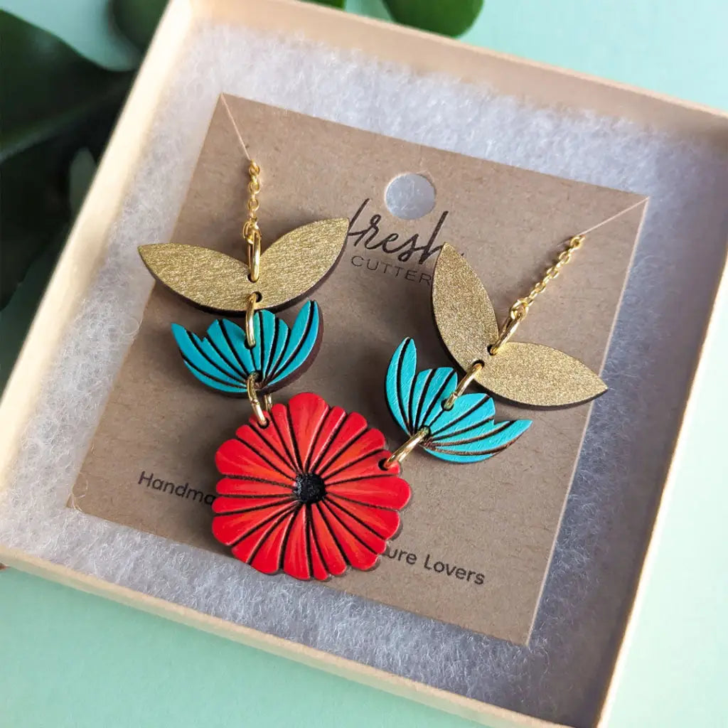 Scandinavian Poppy Necklace Necklaces