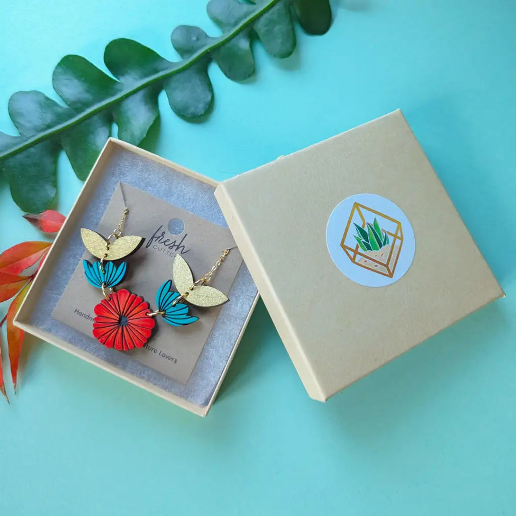 Scandinavian Poppy Necklace Necklaces